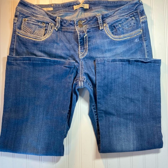 Vigoss Denim - Vigoss Women’s Size 3X bootcut Blue Jeans Pre-owned very good condition